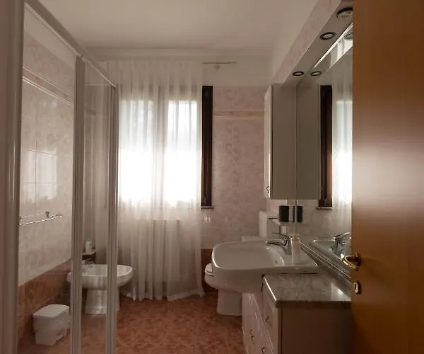 Alojamento de Acomodação e Pequeno-almoço Picchio *